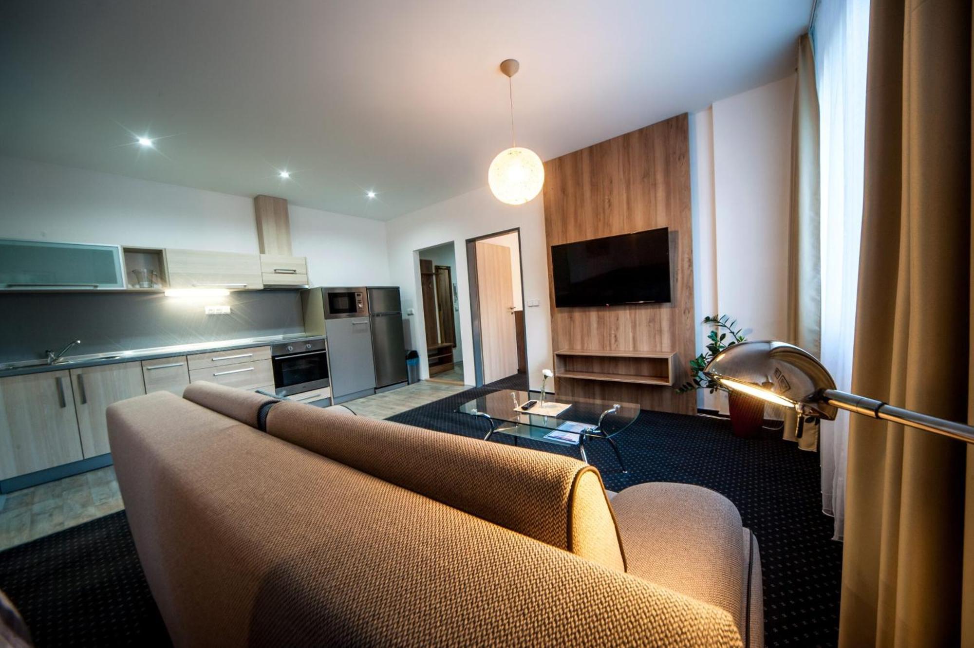 Sport Hotel Centrum Valašské Meziříčí Zewnętrze zdjęcie