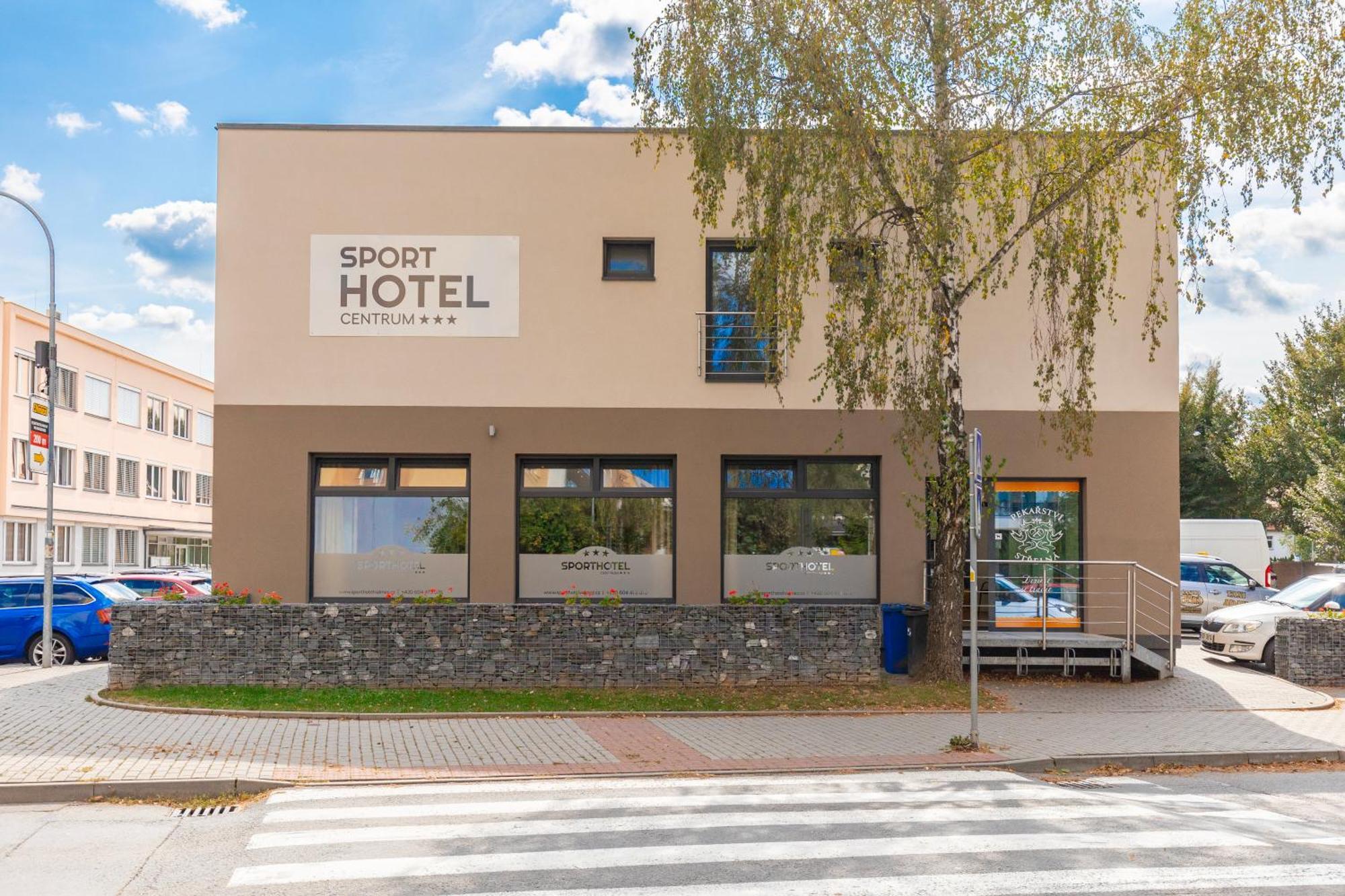 Sport Hotel Centrum Valašské Meziříčí Zewnętrze zdjęcie