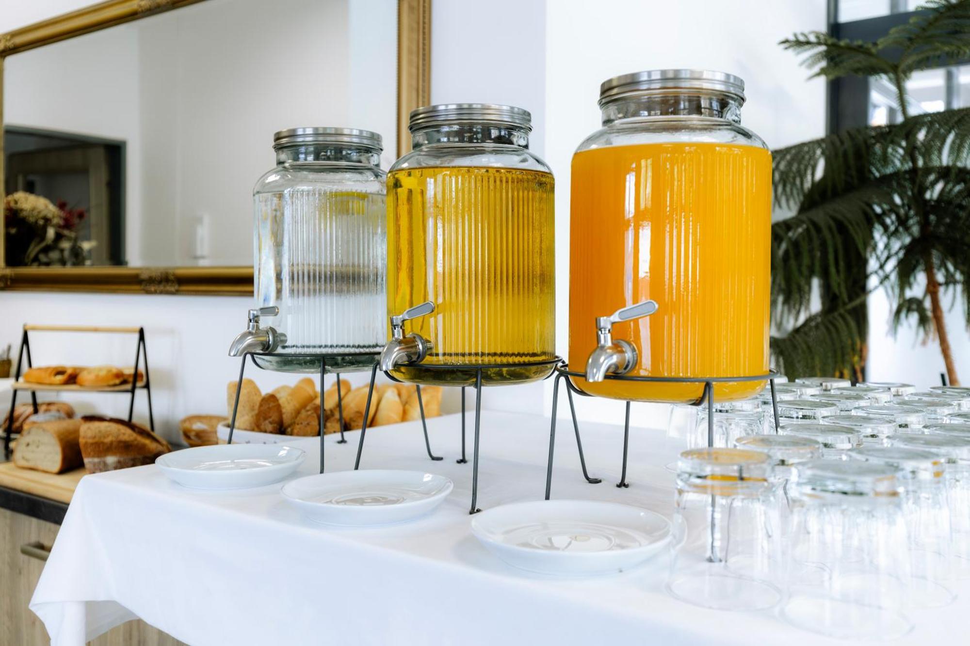 Sport Hotel Centrum Valašské Meziříčí Zewnętrze zdjęcie